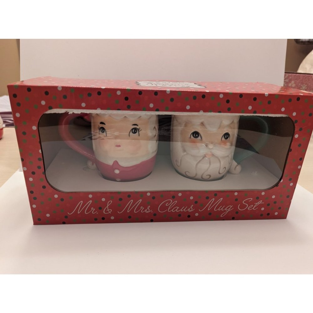 Johanna Parker Red & Green Mr & Mrs Claus Mug Set
